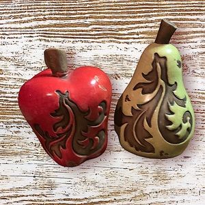 Ceramic fruit